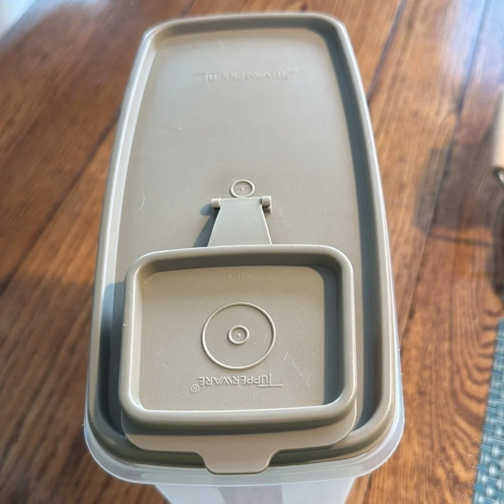 Vintage Tupperware Cereal Keeper Storage Container